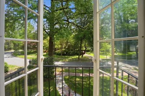 $1,650,000 | 127 Hesketh Street, Chevy Chase, MD 20815