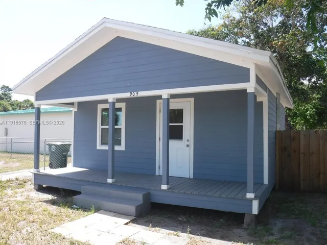 $569,000 | 909 Ave B, Fort Pierce, FL 34950