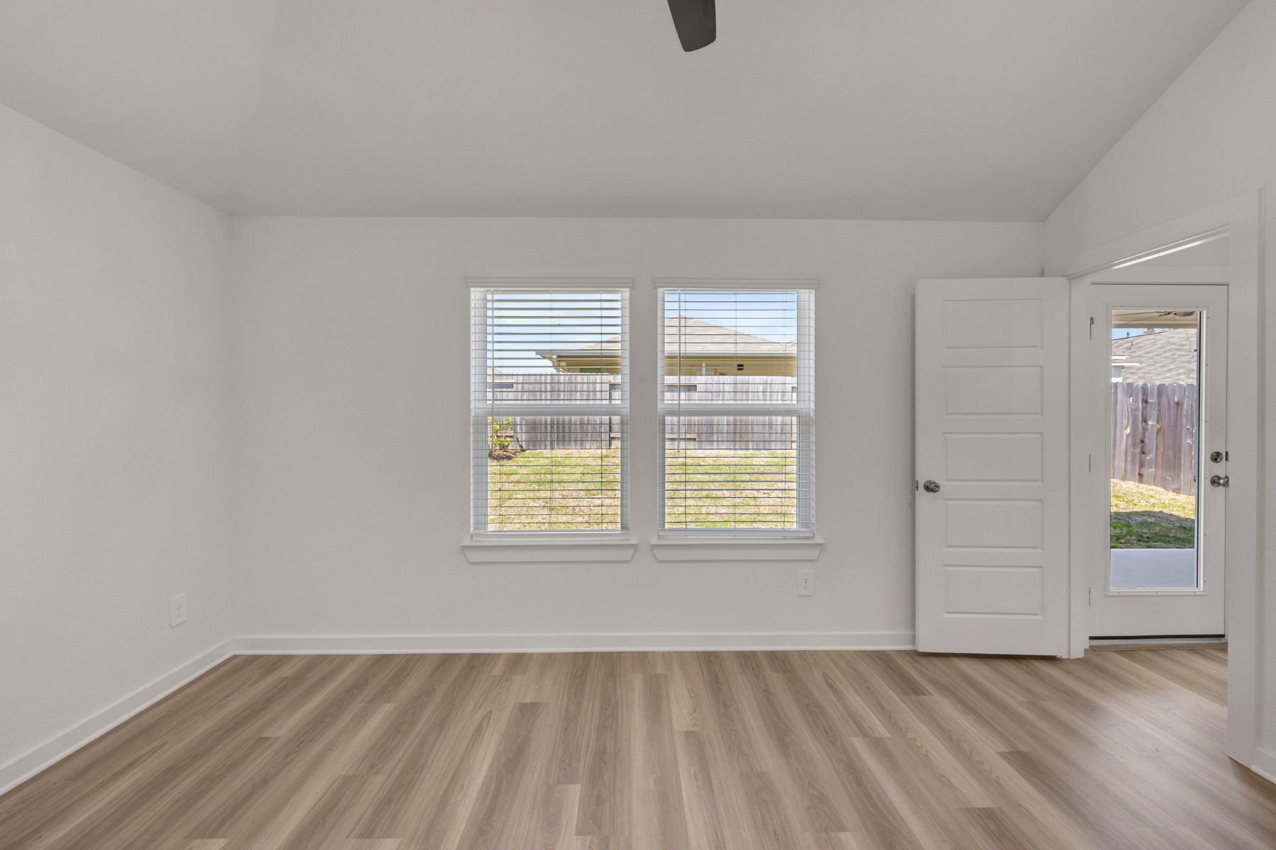 555 Flower Reed Court Magnolia, TX 77354 - Photo 11 of 34