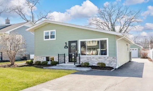 $720,000 | 646 Babcock Avenue, Elmhurst, IL 60126