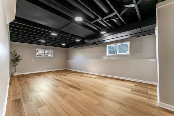 $725,000 | 646 Babcock Avenue, Elmhurst, IL 60126