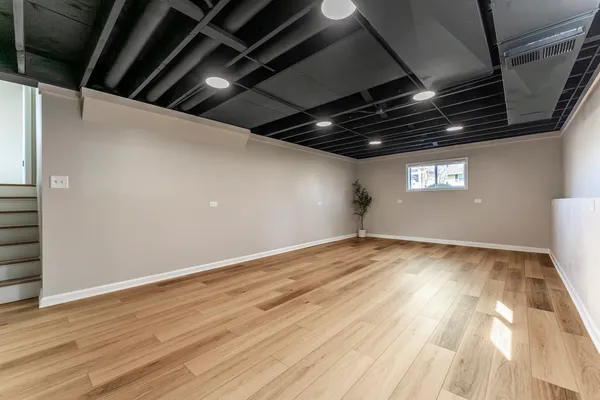 $725,000 | 646 Babcock Avenue, Elmhurst, IL 60126