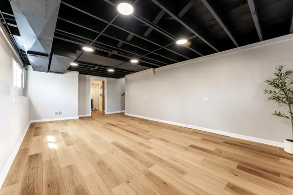 $725,000 | 646 Babcock Avenue, Elmhurst, IL 60126