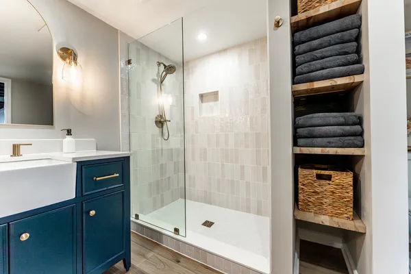 $725,000 | 646 Babcock Avenue, Elmhurst, IL 60126