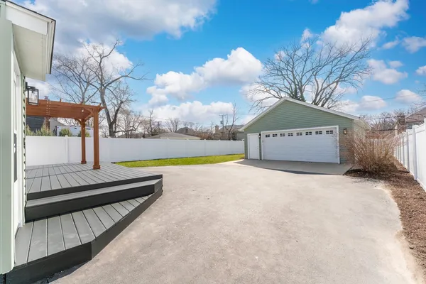 $725,000 | 646 Babcock Avenue, Elmhurst, IL 60126