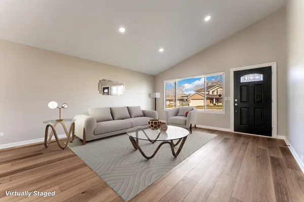 $725,000 | 646 Babcock Avenue, Elmhurst, IL 60126