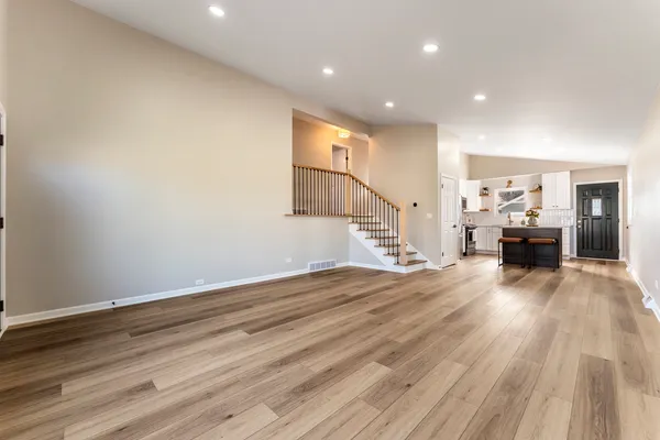 $725,000 | 646 Babcock Avenue, Elmhurst, IL 60126