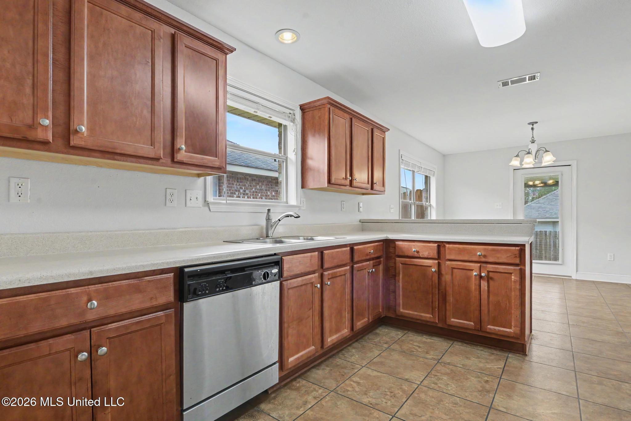 17350 Palm Ridge Drive D'Iberville, MS 39540 - Photo 8 of 23 17350 Palm Ridge Drive-8