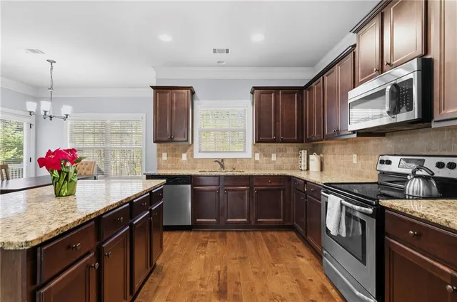 $599,900 | 265 Amberbrook Circle, Grayson, GA 30017