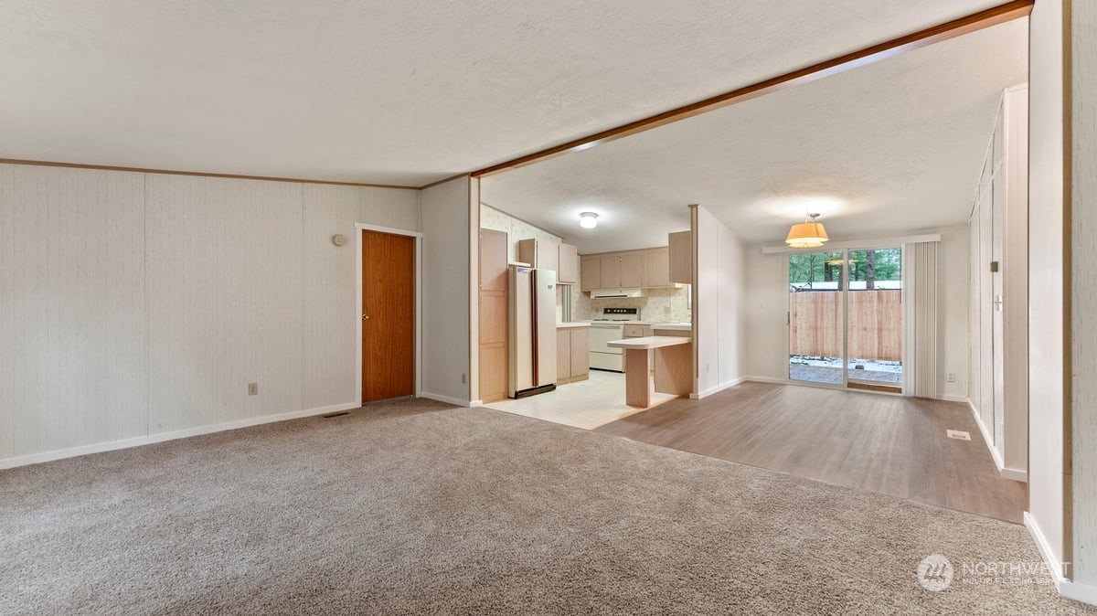 6210 Shamrock Road Maple Falls, WA 98266 - Photo 2 of 12 Gallery Image 2