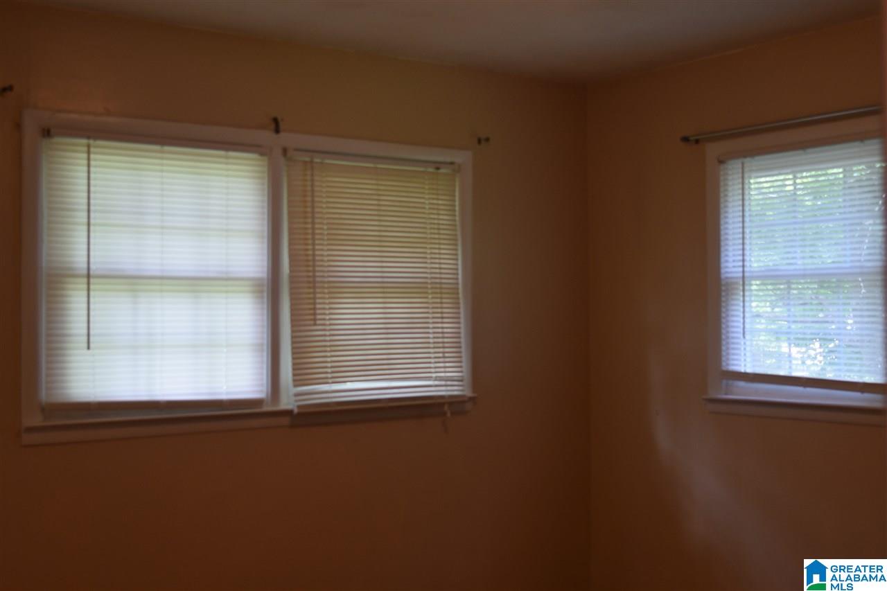 245 Tolbert Street Anniston, AL 36201 - Photo 20 of 35