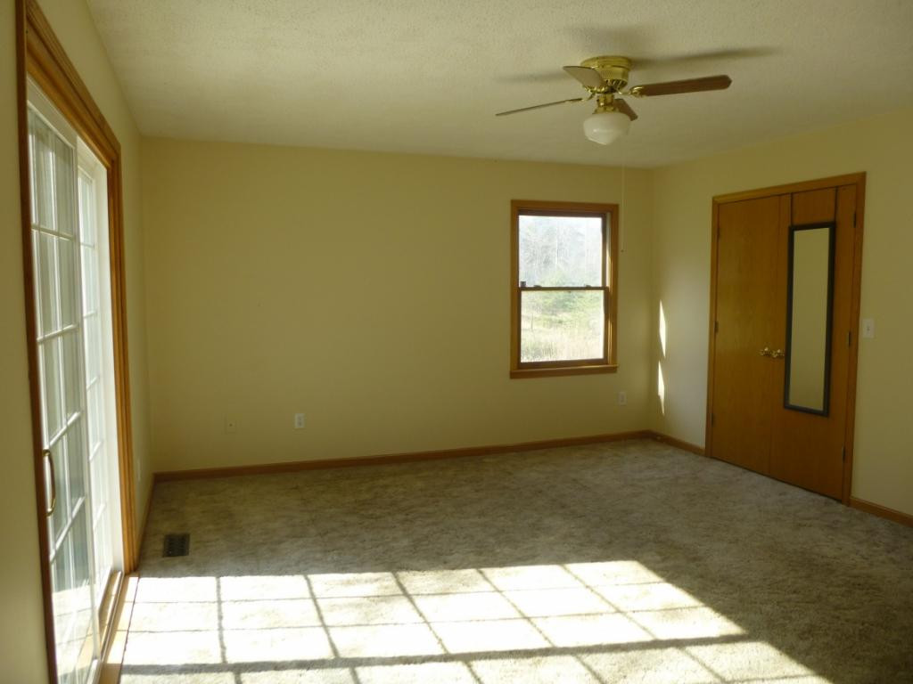 3660 West Pines Road Greeneville, TN 37745 - Photo 9 of 26 Master Bedroom