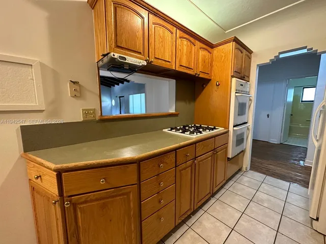 $4,750 | 3050 Southwest 21st Street, Miami, FL 33145