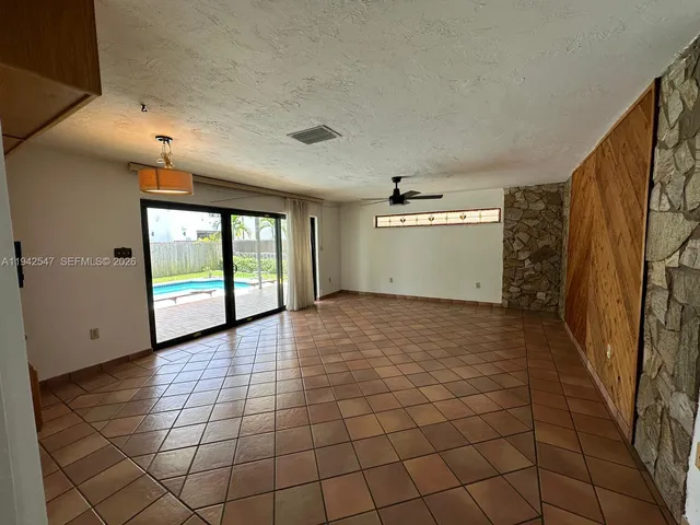 $4,750 | 3050 Southwest 21st Street, Miami, FL 33145