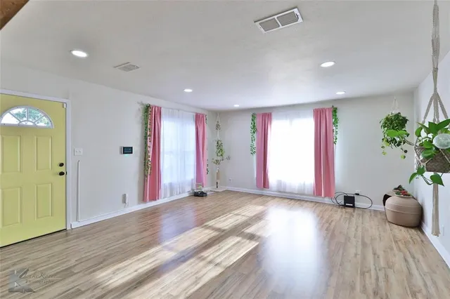 a view of livingroom with hardwood