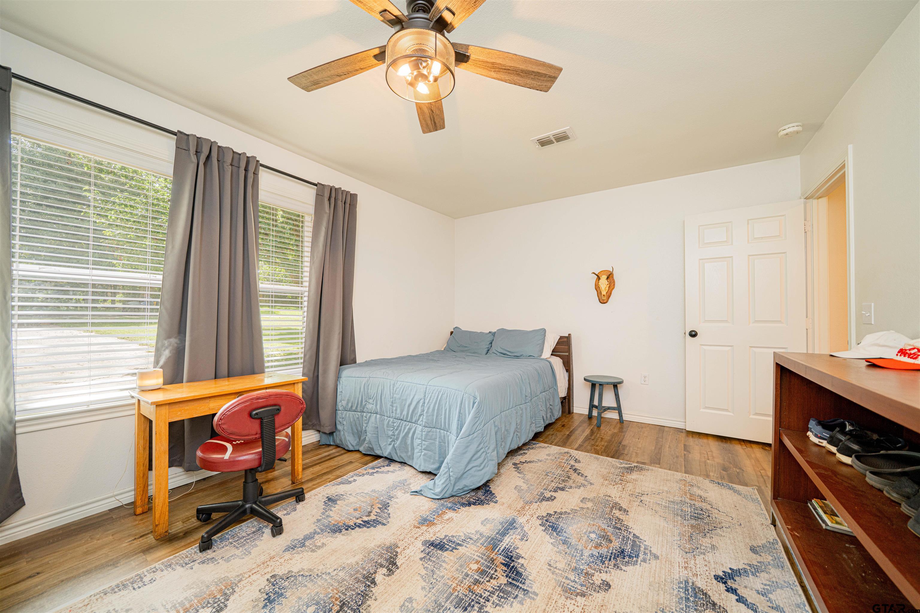 400 Crestview Hughes Springs, TX 75656 - Photo 19 of 32