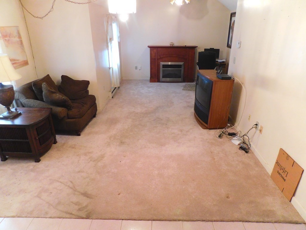 35 Victoria Heights Road, Unit 35 Boston, MA 02136 - Photo 6 of 14 Gallery Image 6