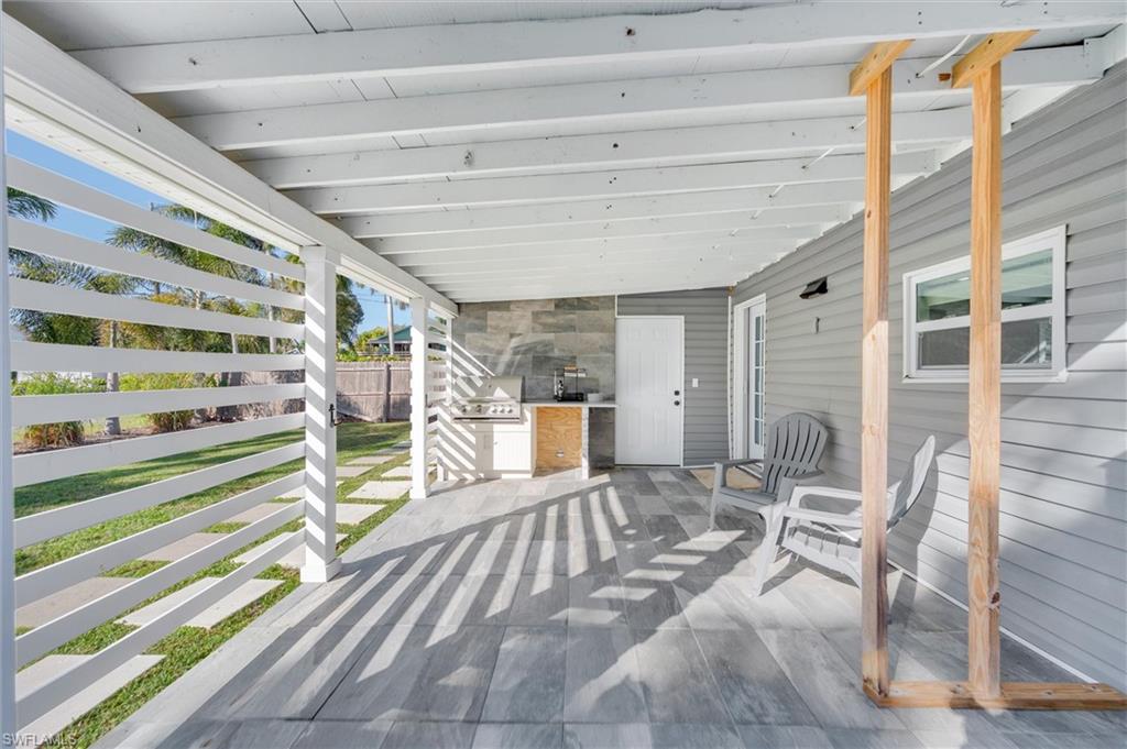 2432 Lake Avenue Naples, FL 34112 - Photo 25 of 37