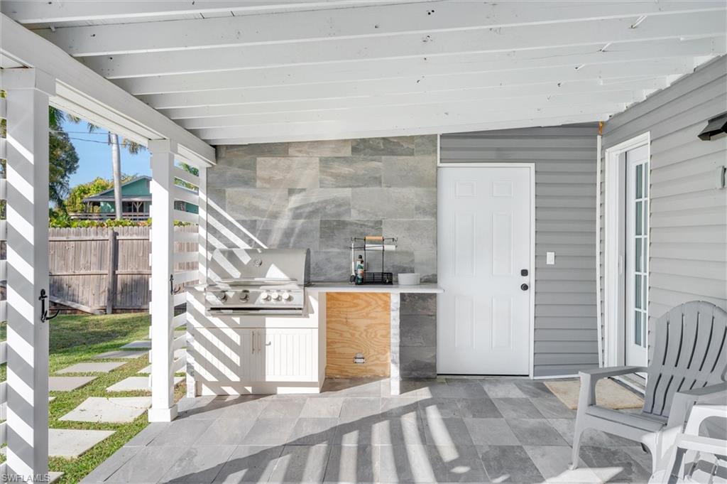 2432 Lake Avenue Naples, FL 34112 - Photo 27 of 37