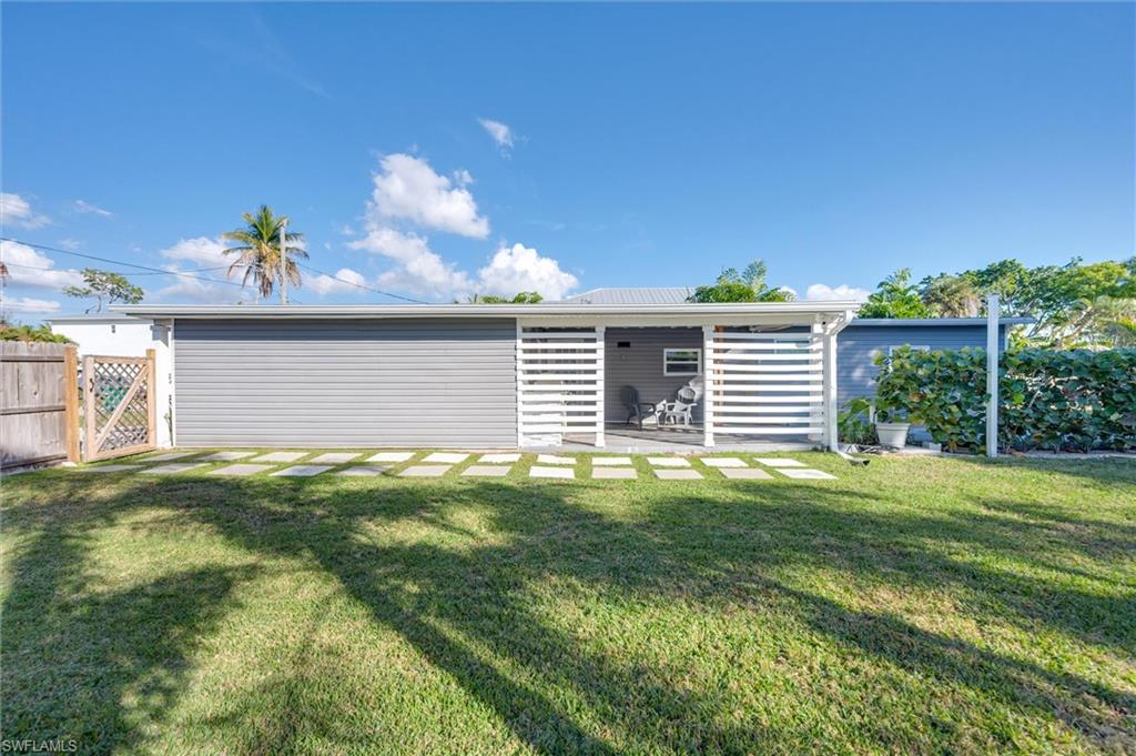 2432 Lake Avenue Naples, FL 34112 - Photo 32 of 37