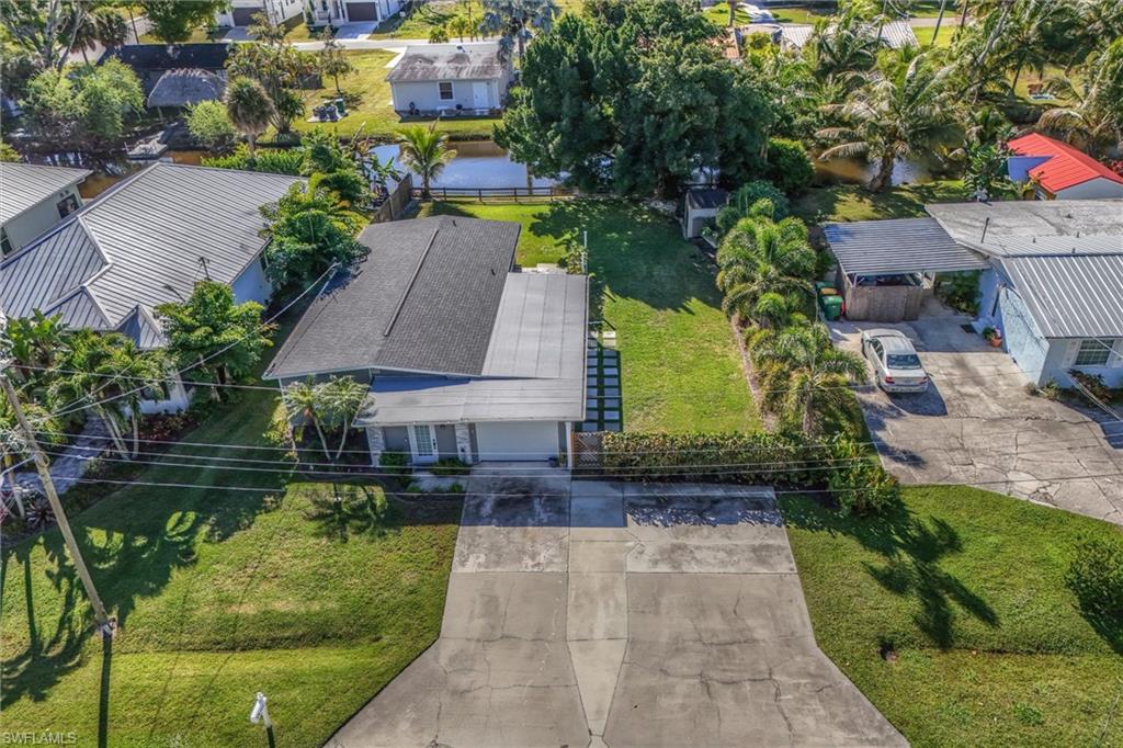 2432 Lake Avenue Naples, FL 34112 - Photo 35 of 37