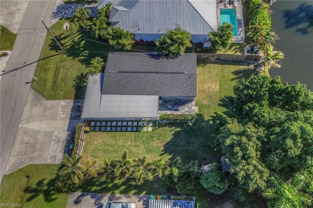 2432 Lake Avenue Naples, FL 34112 - Photo 36 of 37