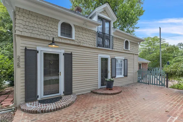 $5,000 | 225 East Corbin Street, Hillsborough, NC 27278