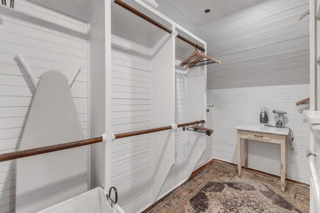 a view of a walk in closet