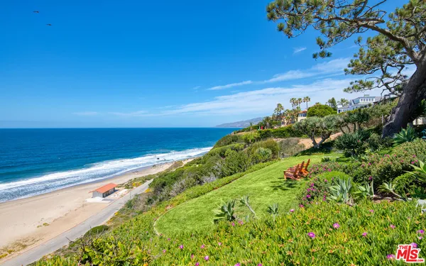 a view of an ocean and a mountain view