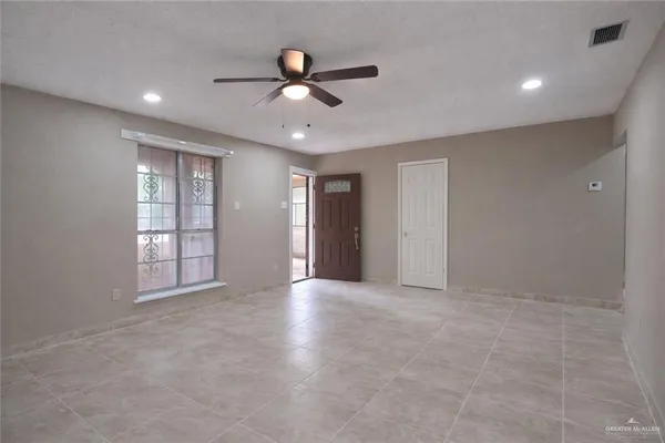 $1,200 | 1116 Orange Street, Mercedes, TX 78570