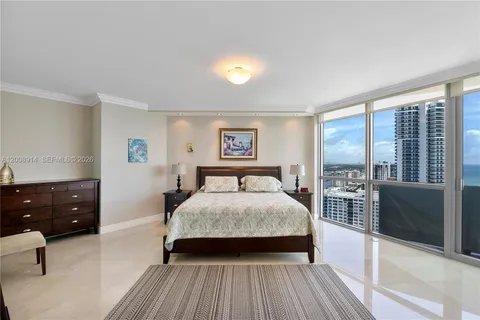 $1,550,000 | 3101 South Ocean Drive, Unit 2705, Hollywood, FL 33019