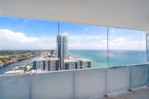 $1,550,000 | 3101 South Ocean Drive, Unit 2705, Hollywood, FL 33019