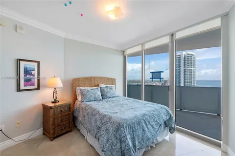 $1,550,000 | 3101 South Ocean Drive, Unit 2705, Hollywood, FL 33019