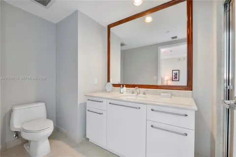 $1,550,000 | 3101 South Ocean Drive, Unit 2705, Hollywood, FL 33019