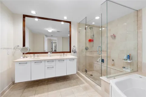 $1,550,000 | 3101 South Ocean Drive, Unit 2705, Hollywood, FL 33019