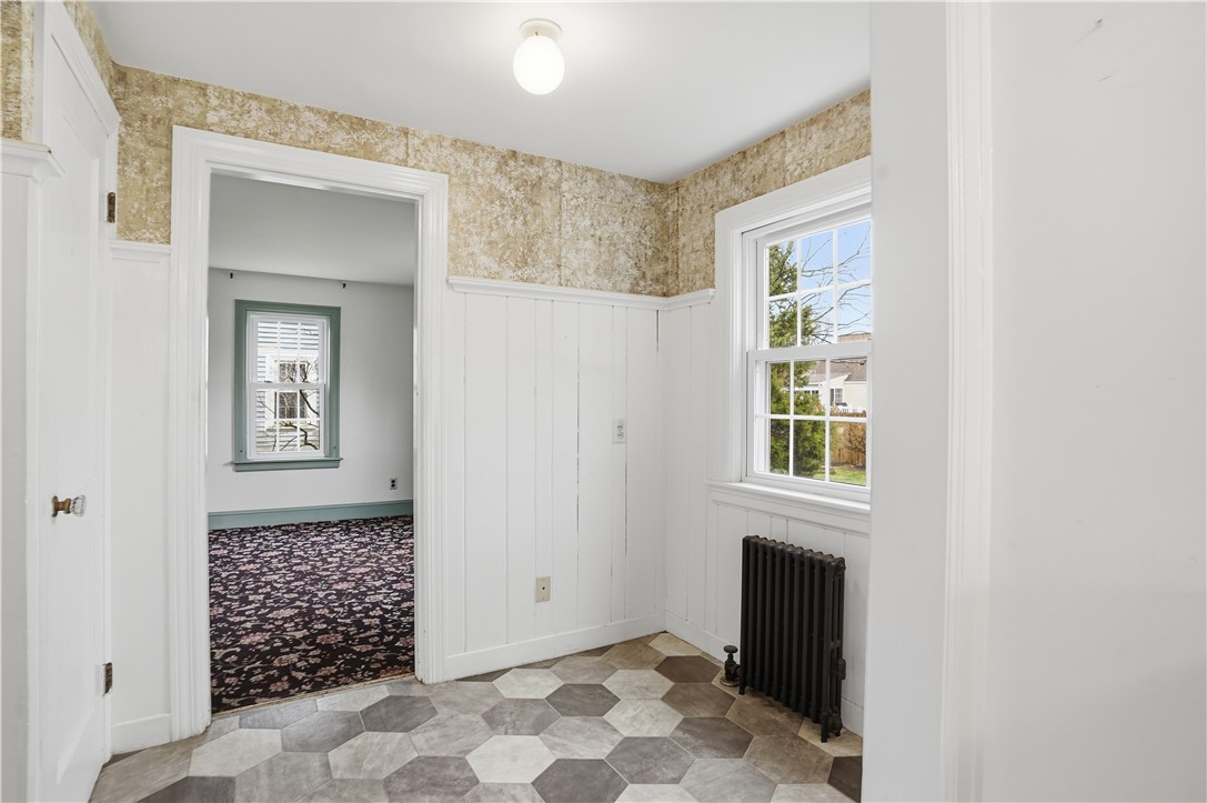 251 West Shore Road Warwick, RI 02889 - Photo 11 of 40