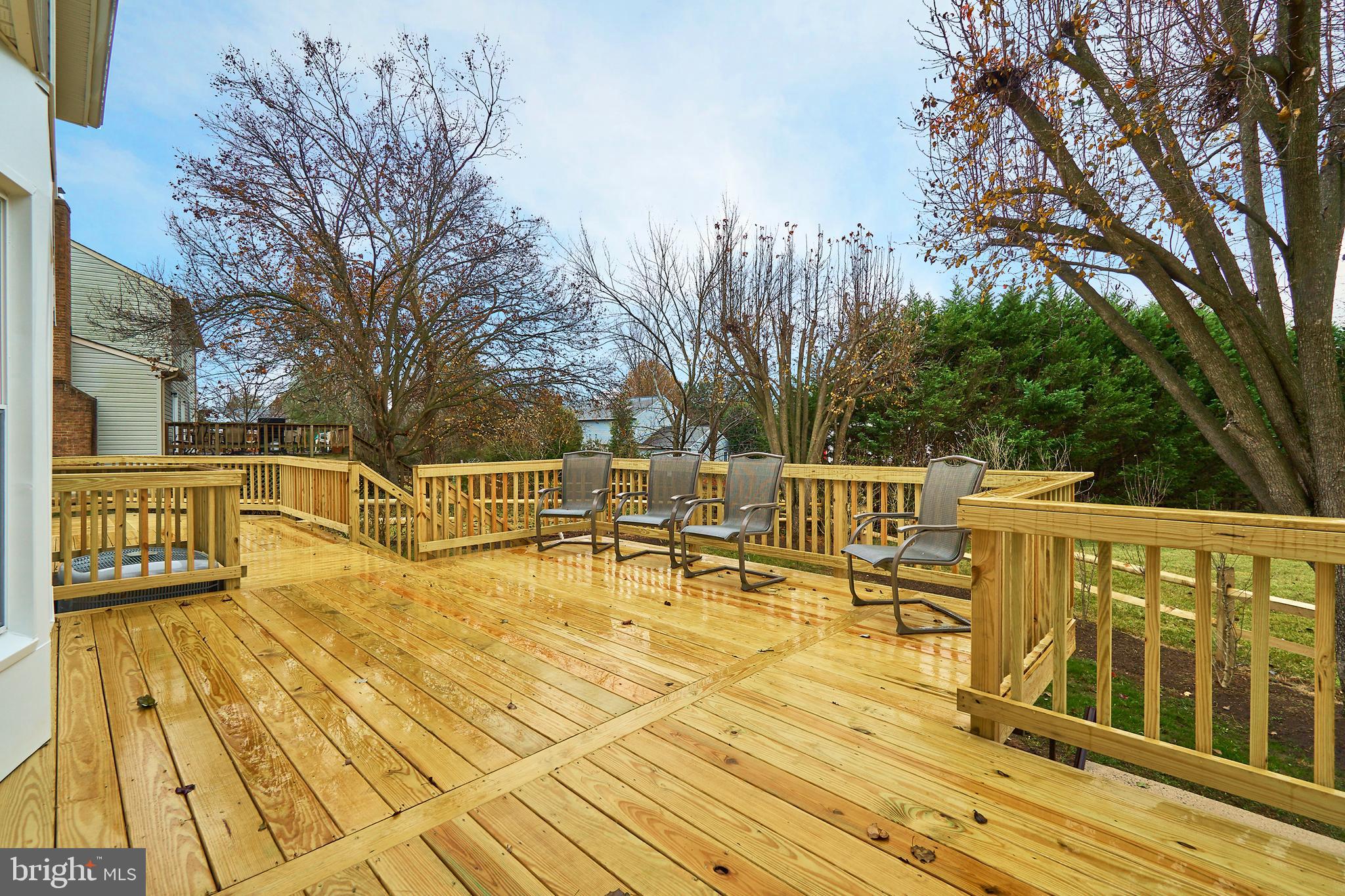 12623 Bridoon Lane Reston, VA 20191 - Photo 11 of 23 New HUGE deck off family room