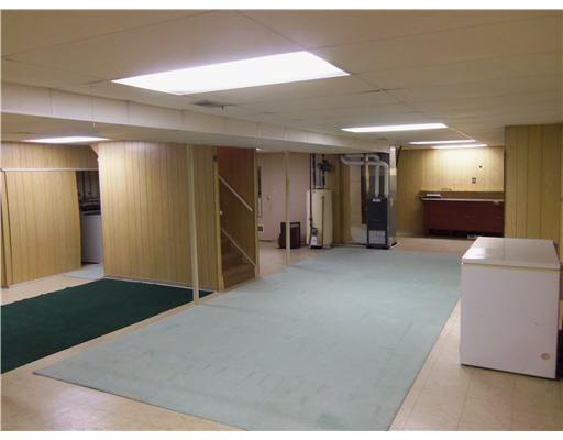 59933 Locust Road South Bend, IN 46614 - Photo 16 of 21 Gallery Image 16