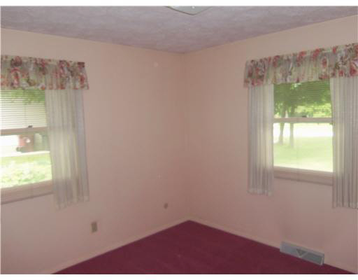 59933 Locust Road South Bend, IN 46614 - Photo 10 of 21 Gallery Image 10
