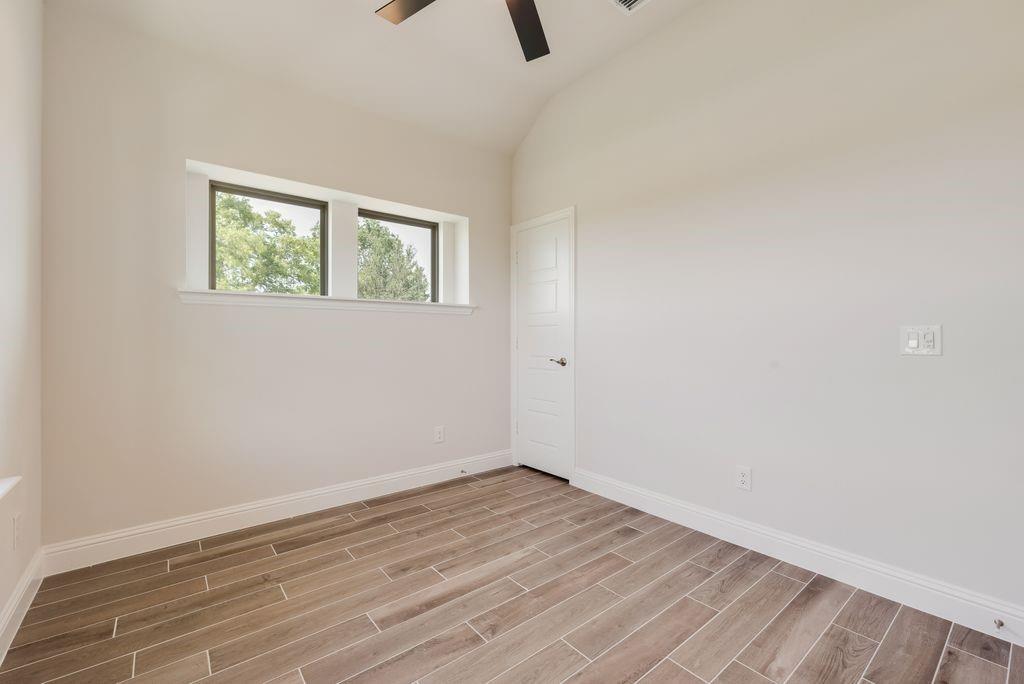 816 Sanders Road Whitesboro, TX 76273 - Photo 16 of 34