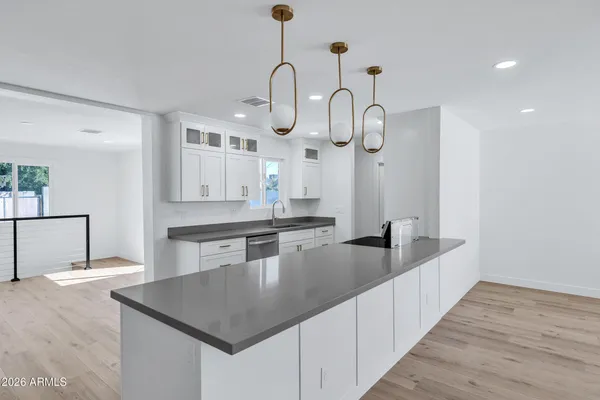 $700,000 | 1266 East La Jolla Drive, Tempe, AZ 85282