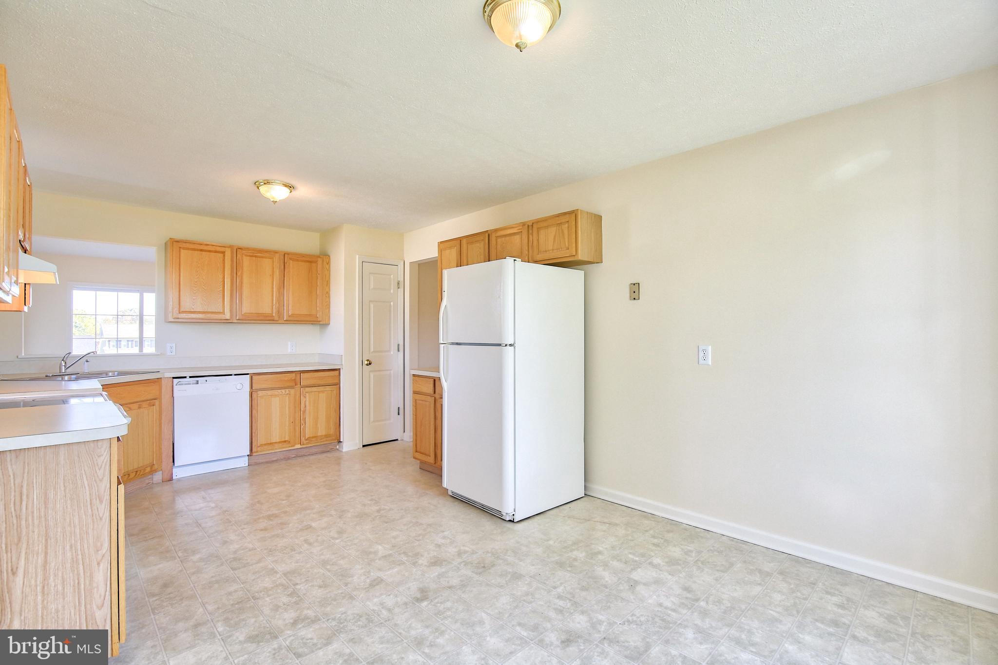 218 Rhoda Drive Bunker Hill, WV 25413 - Photo 11 of 33