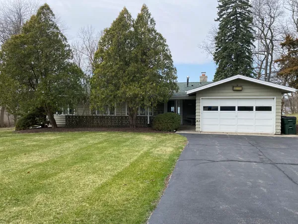 $1,750,000 | 9400 402nd Avenue, Unit 9410, Randall, WI 53128