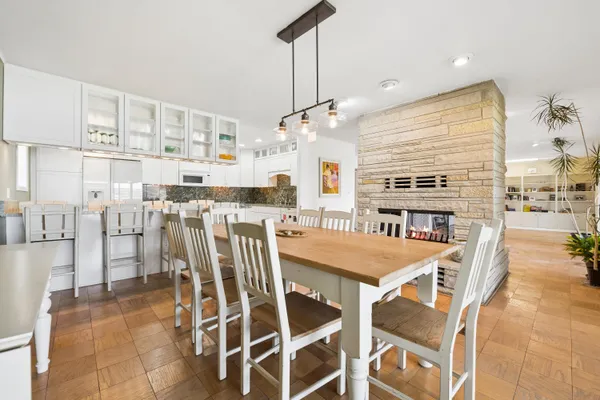 $1,750,000 | 9400-9410 402nd Avenue, Randall, WI 53128