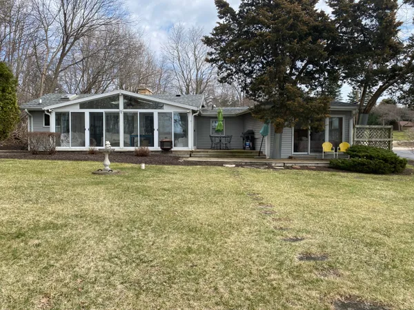 $1,750,000 | 9400 402nd Avenue, Unit 9410, Randall, WI 53128