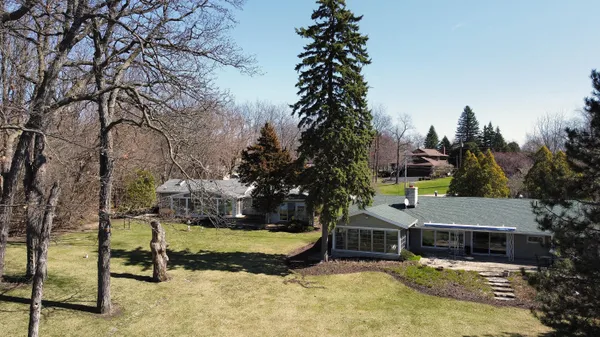 $1,750,000 | 9400-9410 402nd Avenue, Randall, WI 53128