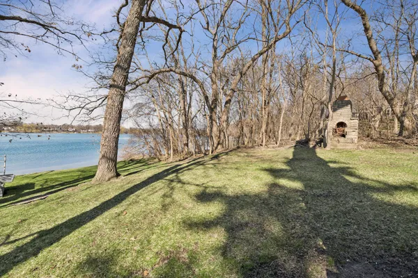 $1,750,000 | 9400-9410 402nd Avenue, Randall, WI 53128