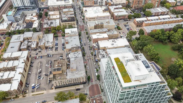 $544,750 | 1022 Alexander Lane, Oak Park, IL 60302