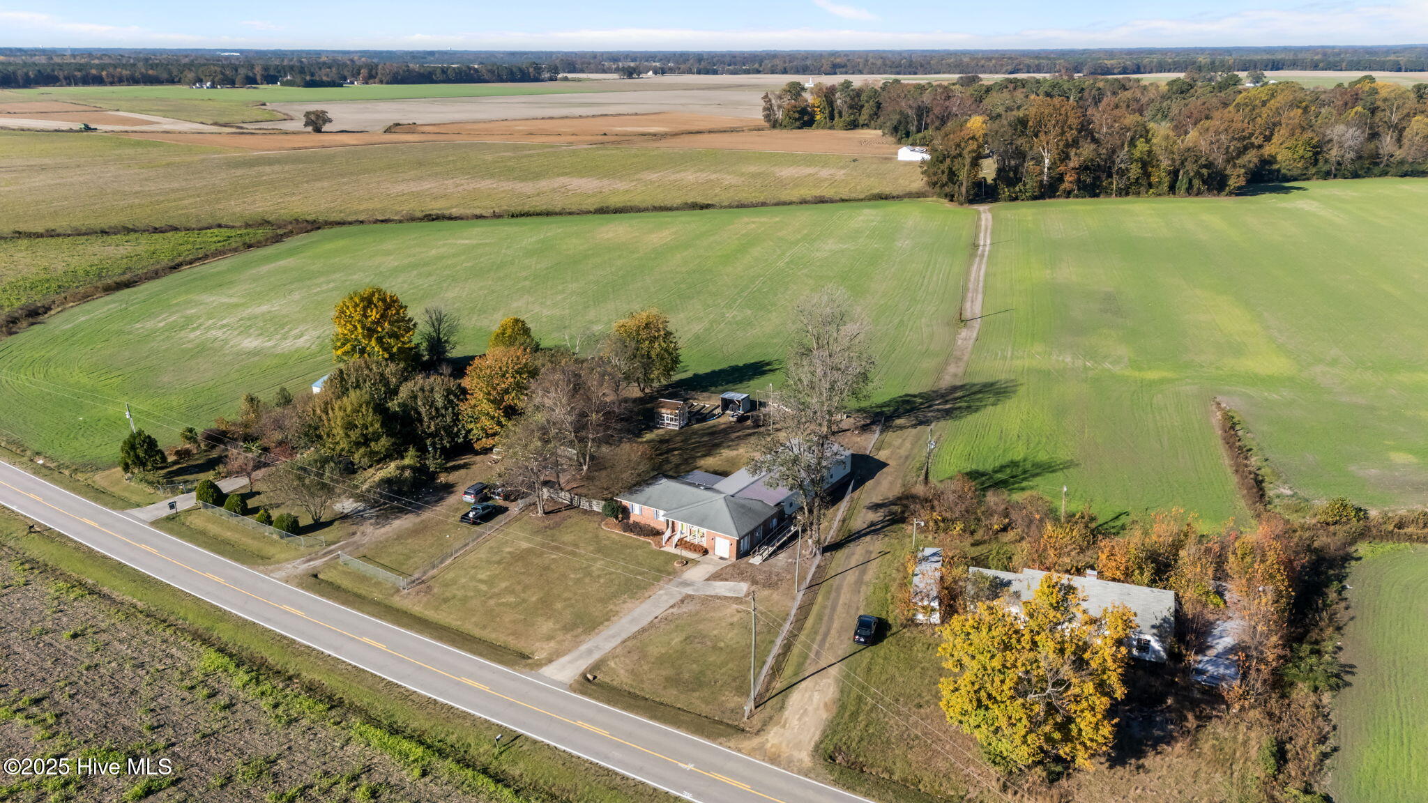 2168 Hugo Road Kinston, NC 28501 - Photo 13 of 55 13-web-or-mls-DJI_20251105092023_0653_D