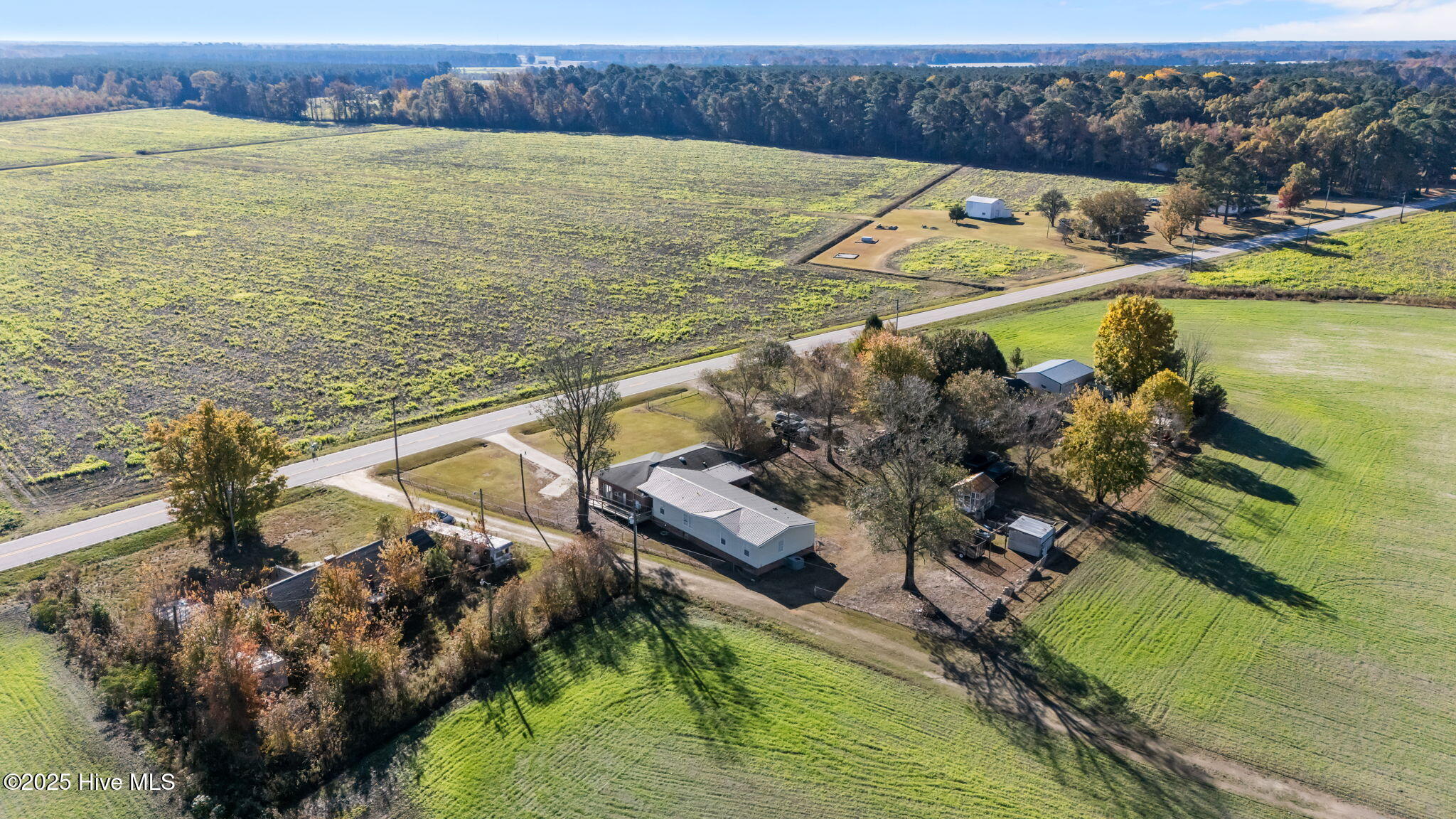 2168 Hugo Road Kinston, NC 28501 - Photo 15 of 55 15-web-or-mls-DJI_20251105092116_0655_D